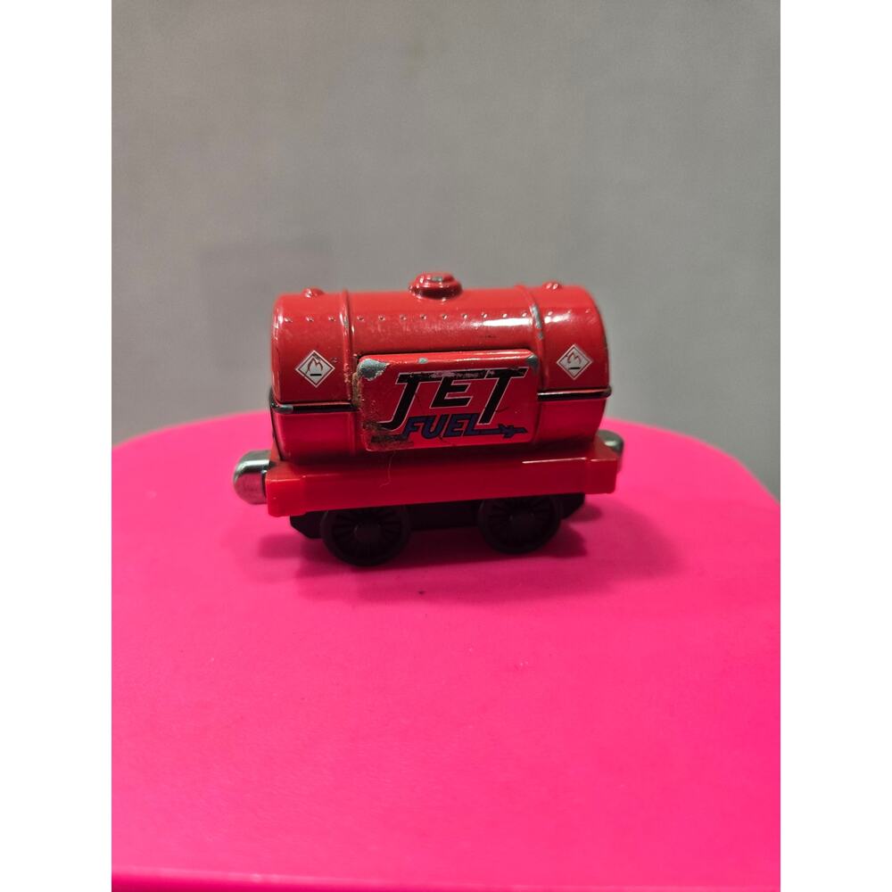 Thomas the Tank Jet Fuel Tanker Train Toys 2.75" Long 2003 Metal Diecast
